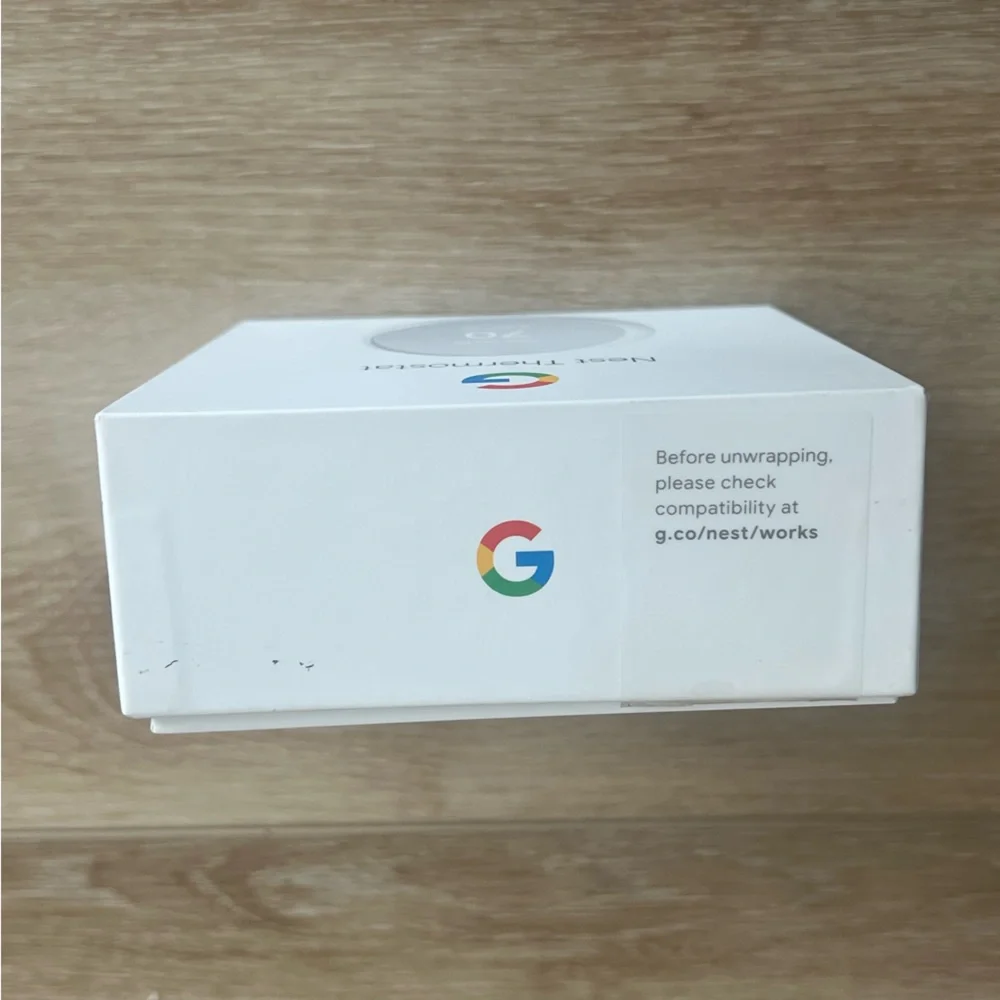 NWT Google Smart Nest Thermostat in Snow